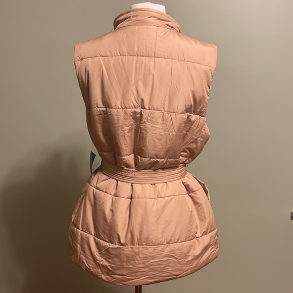 Marc New York Andrew Marc Women’s Medium Tan Full Zip Puffer Vest w/ Belt - Picture 5 of 9